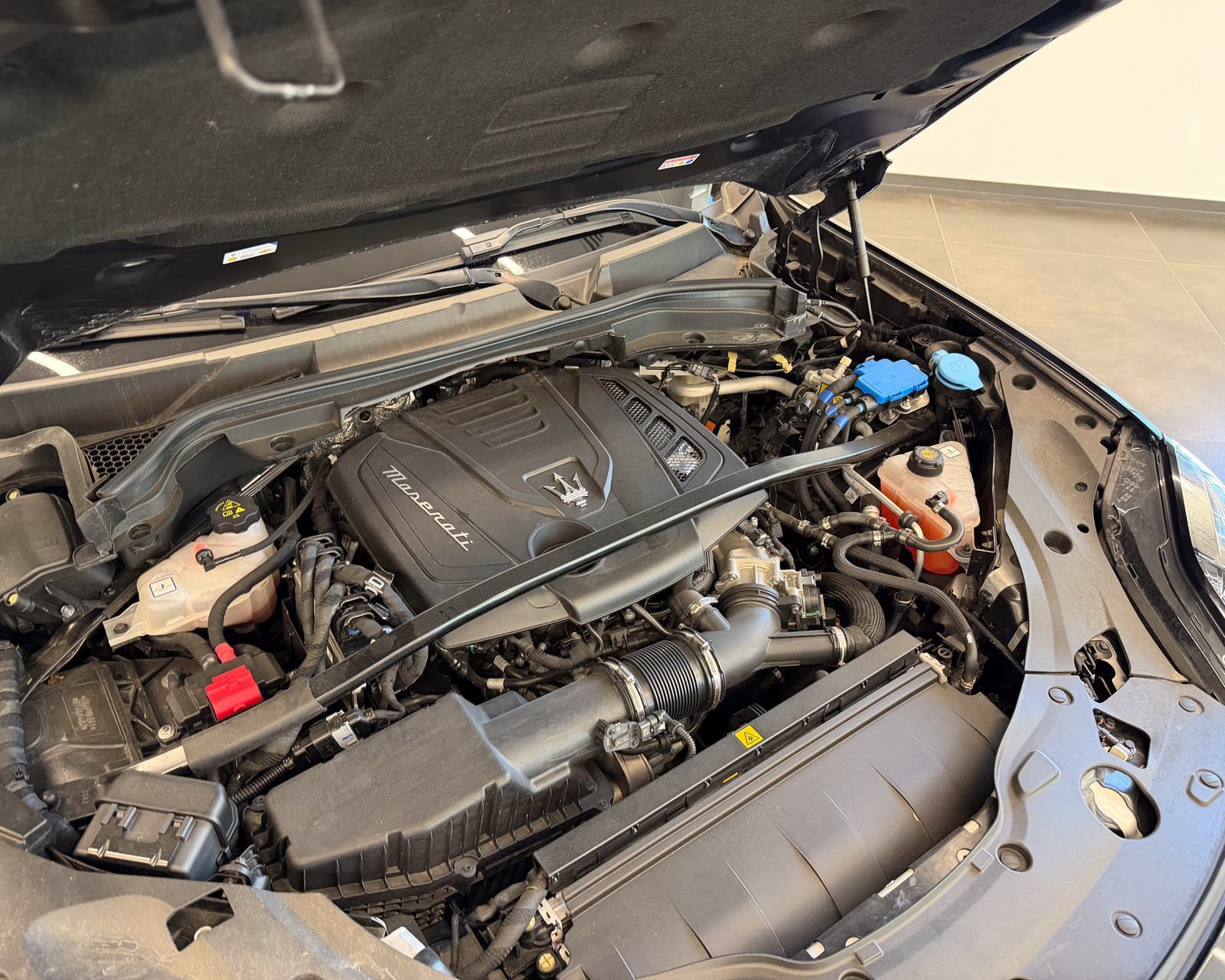 Used 2024 Maserati Grecale GT AWD/4WD image 22