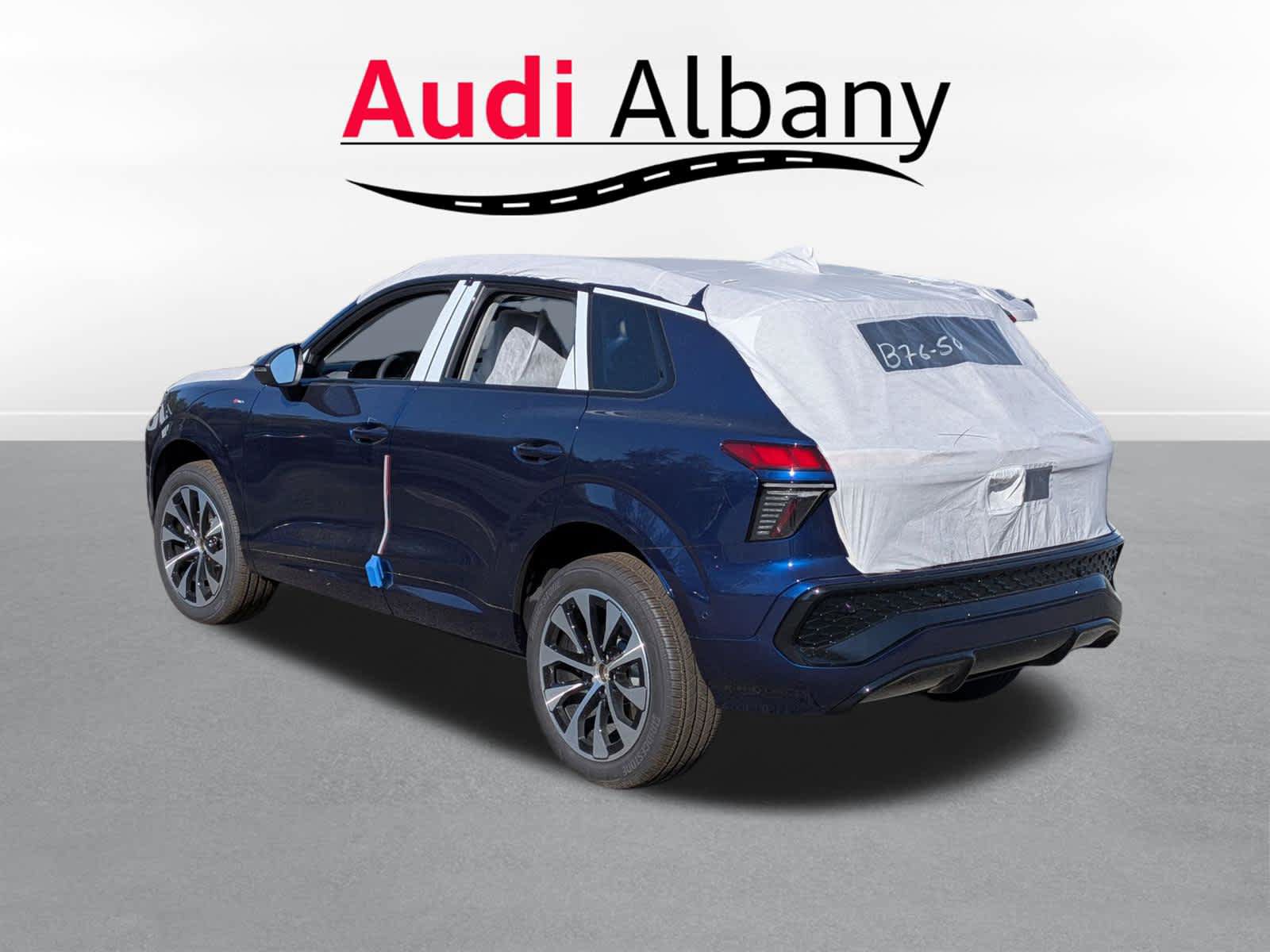 New 2026 Audi Q3 quattro 2.0T w/ Driver Assistance Package AWD/4WD image 5