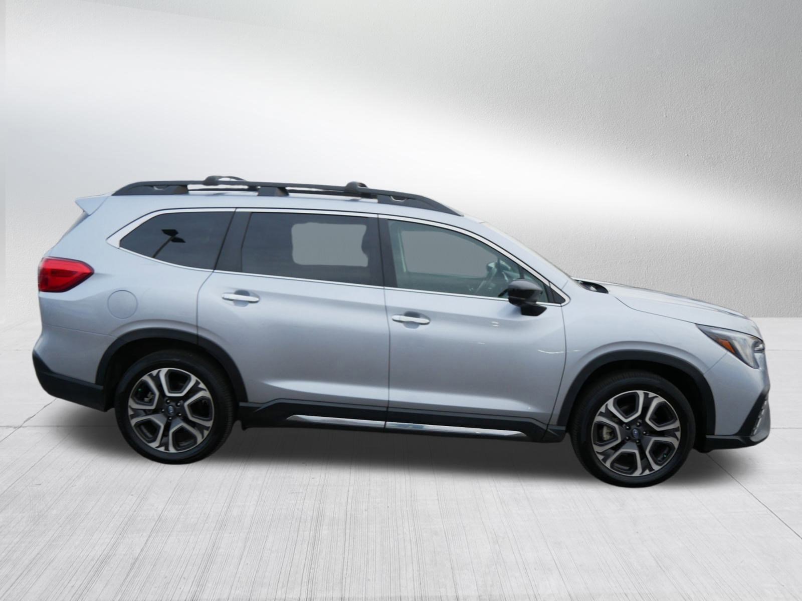 Used 2024 Subaru Ascent Touring image 8