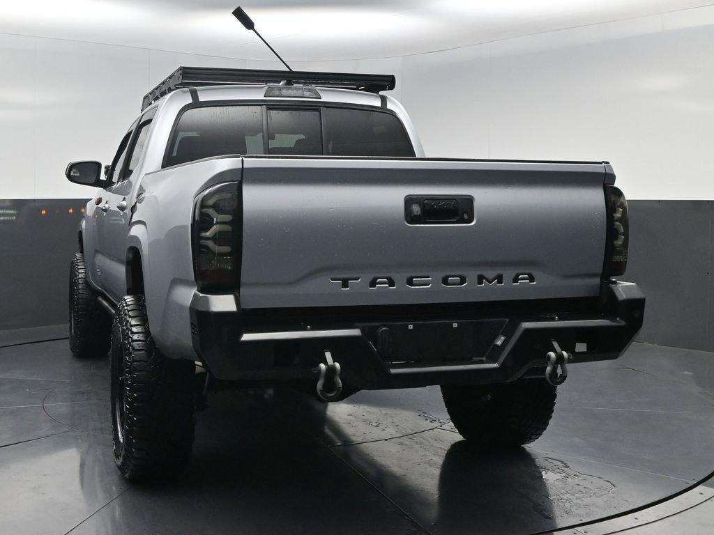 Used 2022 Toyota Tacoma SR w/ SR Convenience Package RWD image 16