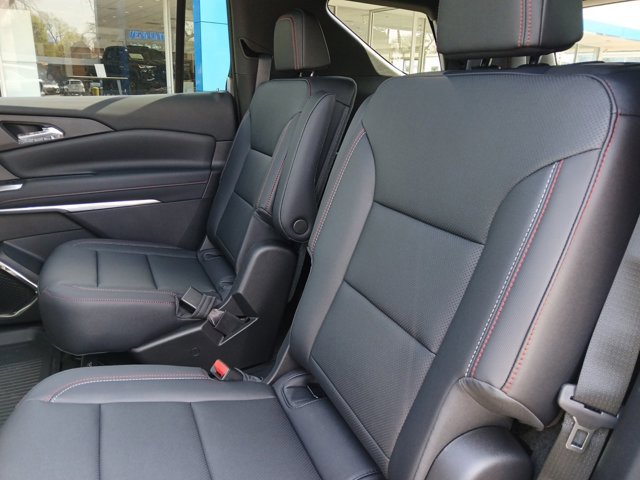 New 2026 Chevrolet Traverse Z71 w/ Enhanced Driving Package AWD/4WD image 23