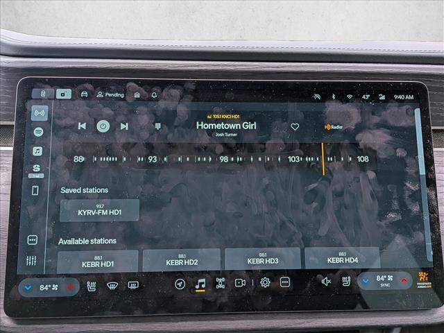 Used 2024 Rivian R1S Adventure image 12