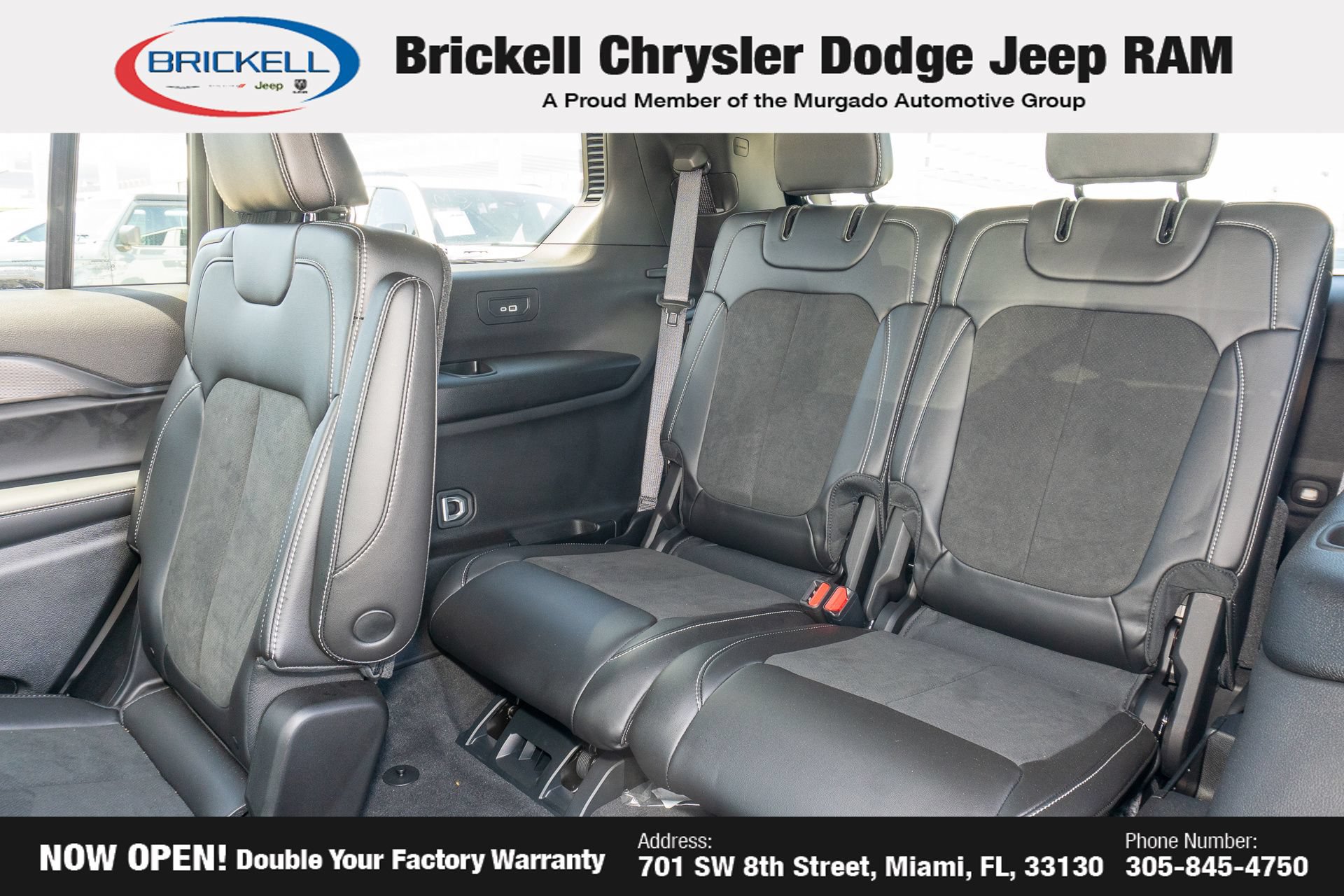 Used 2025 Jeep Grand Cherokee L Altitude AWD/4WD image 12