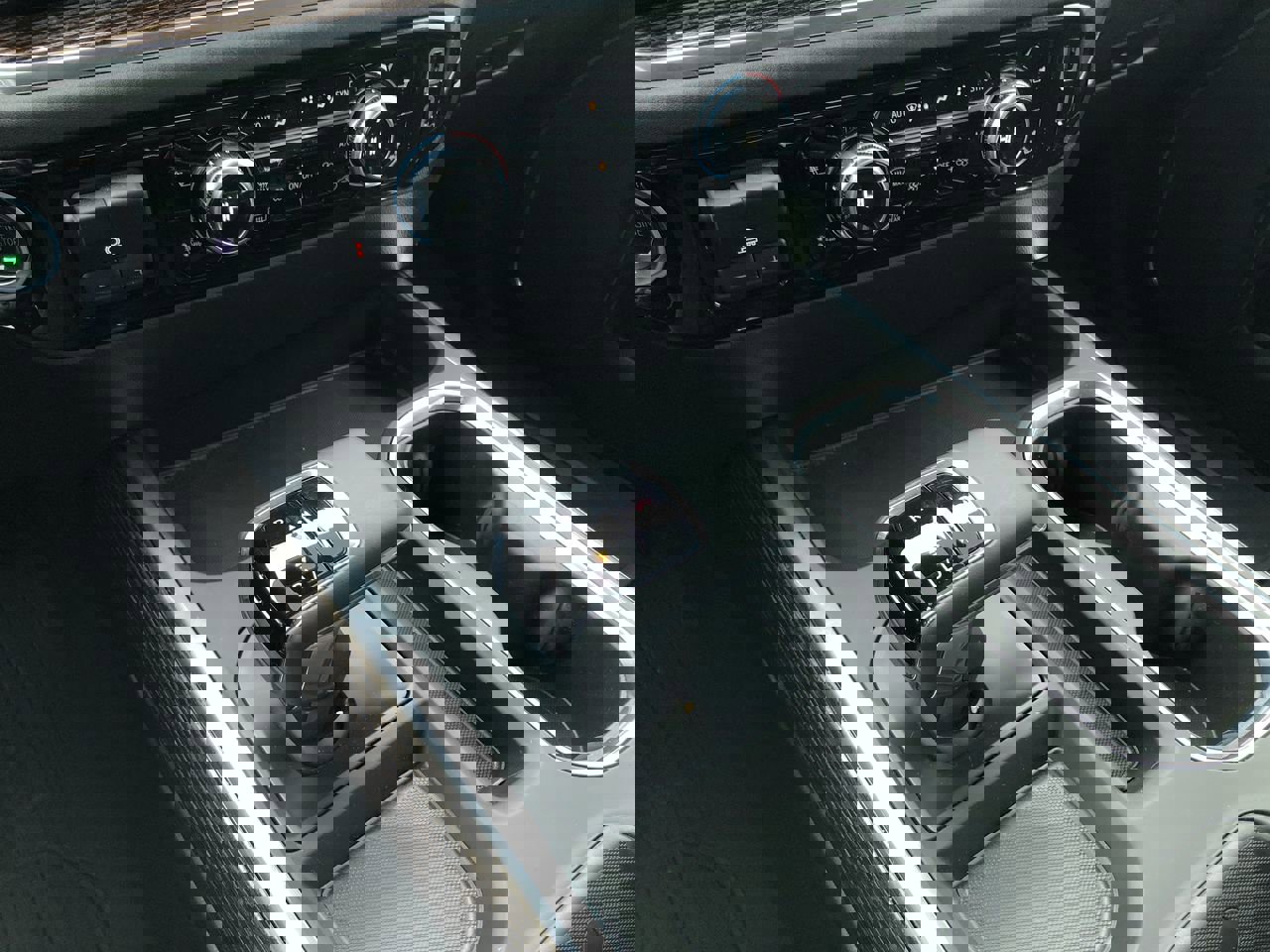 Used 2025 GMC Sierra 1500 Elevation image 18