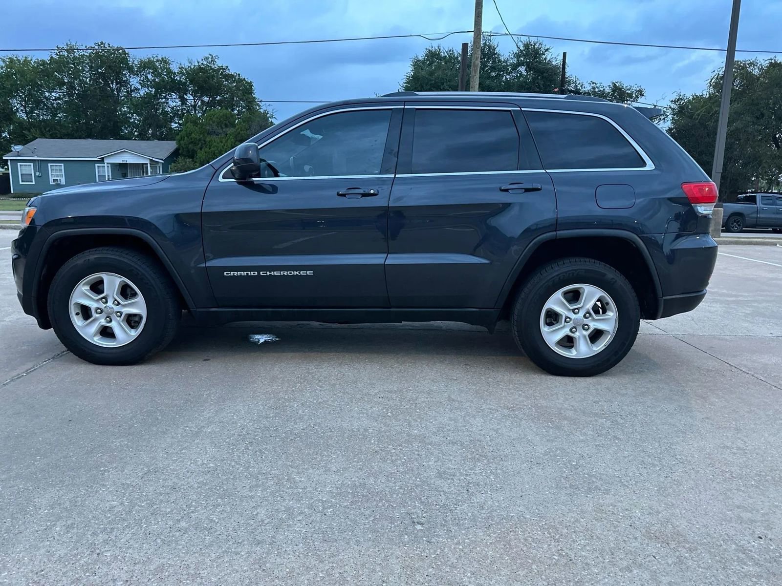 Used 2015 Jeep Grand Cherokee Laredo w/ Quick Order Package 23E image 8