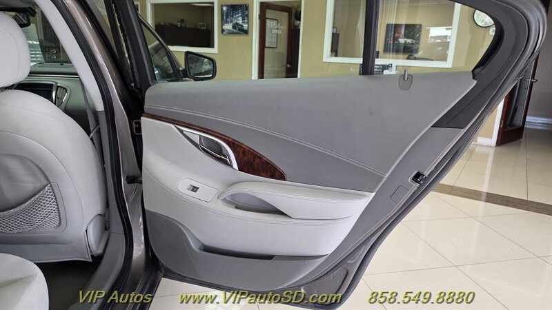Used 2010 Buick LaCrosse CX FWD image 13