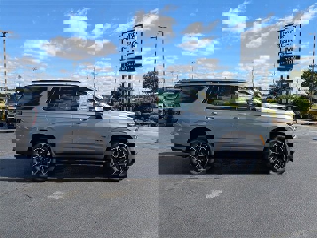 New 2026 Chevrolet Tahoe RST w/ Comfort Package image 2