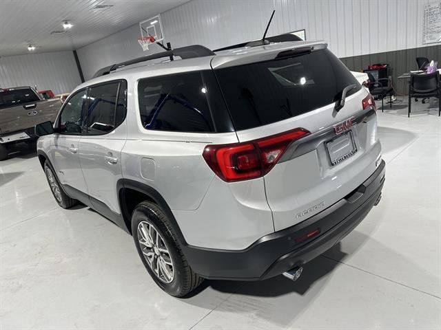 Used 2017 GMC Acadia SLE w/ Driver Alert Package I image 5