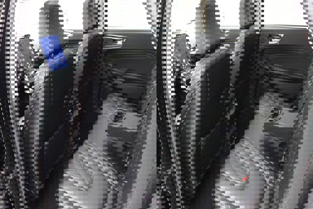 Used 2023 Ford Edge Titanium AWD/4WD image 10