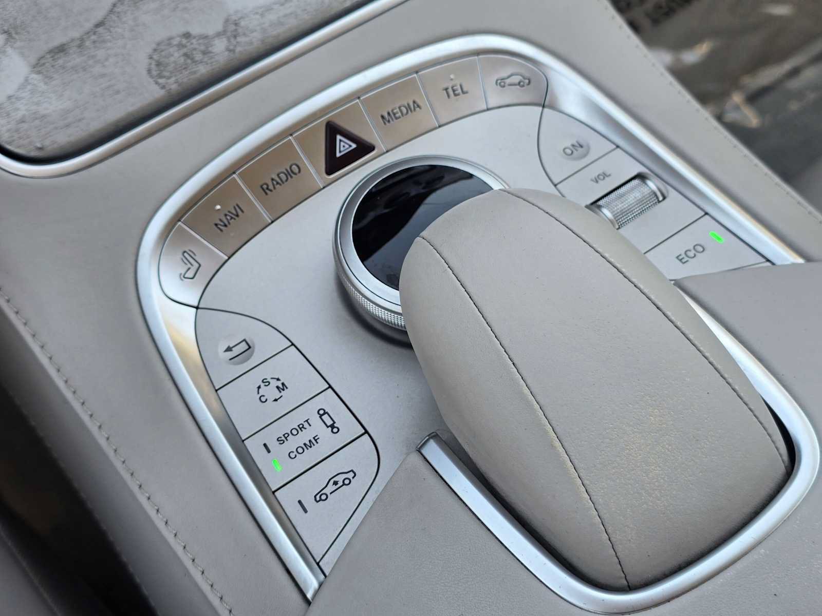 Used 2014 Mercedes-Benz S 63 AMG 4MATIC Sedan image 32
