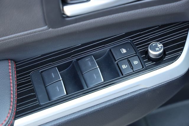 New 2026 Toyota Sienna XSE image 17