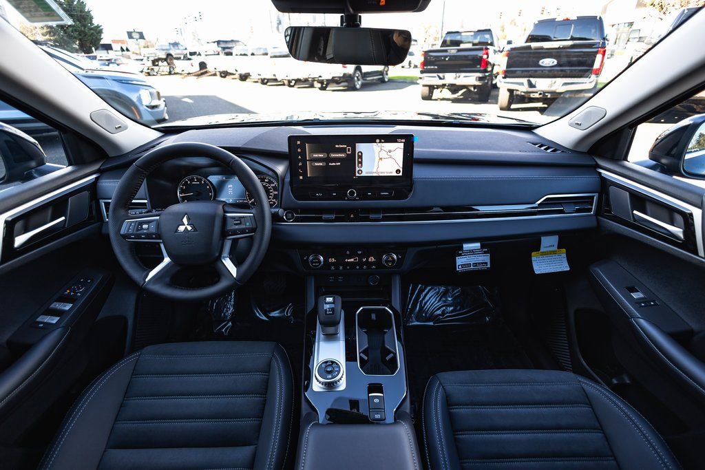 New 2026 Mitsubishi Outlander SE AWD/4WD image 29