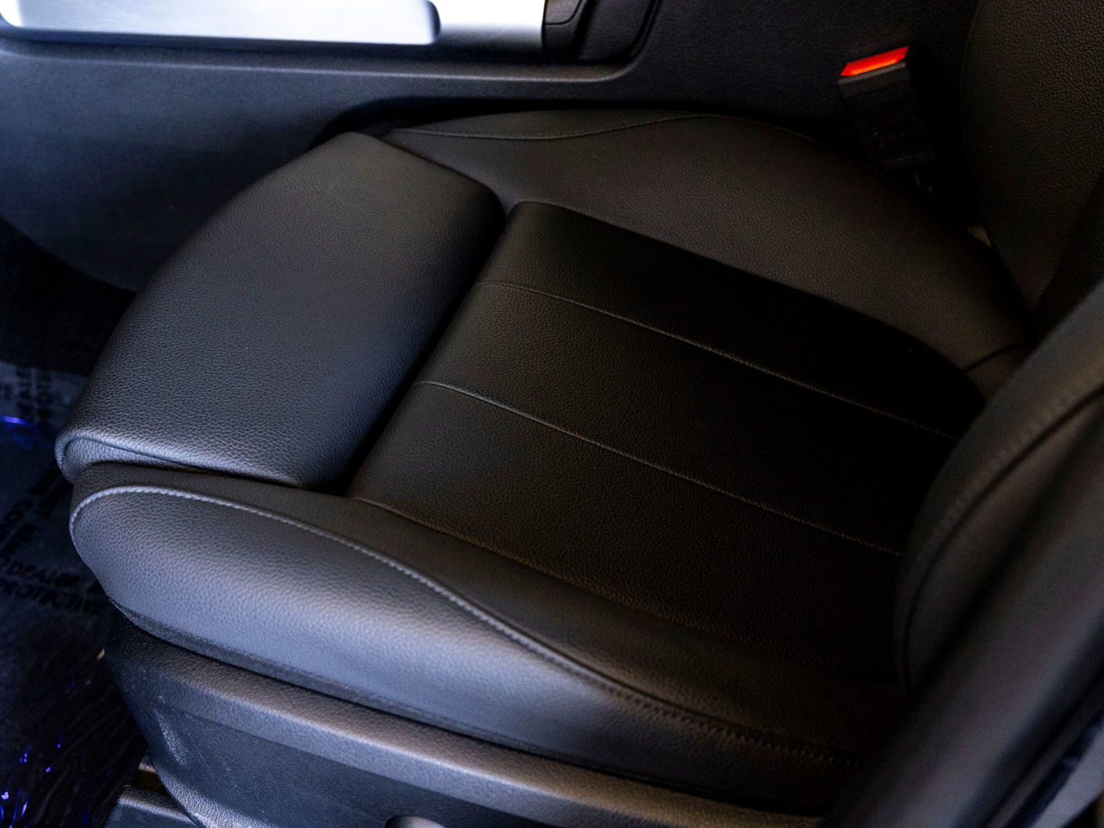 Used 2025 Mercedes-Benz GLB 250 image 19