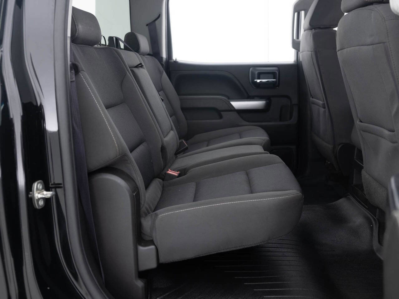 Used 2016 Chevrolet Silverado 1500 LT AWD/4WD image 29