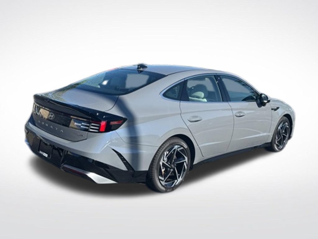 New 2026 Hyundai Sonata SEL AWD/4WD image 3