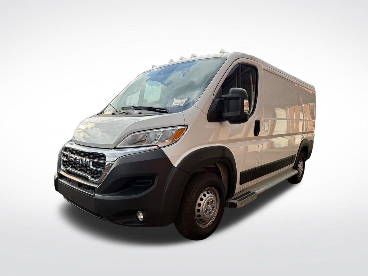 Used 2025 RAM ProMaster 2500 w/ U-Haul Equipment Group FWD image 3