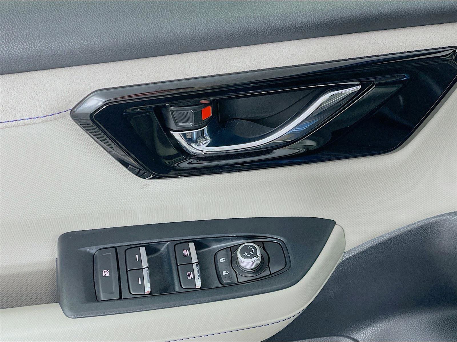 Used 2025 Subaru Forester Limited image 20