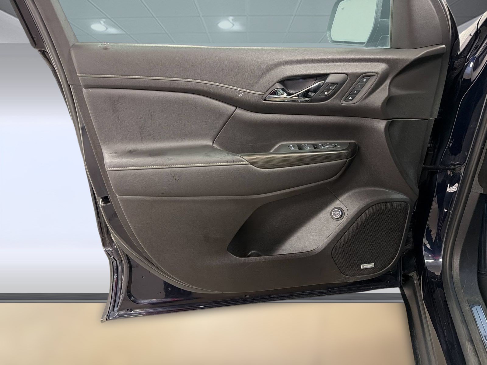 Used 2021 GMC Acadia SLT w/ Elevation Edition FWD image 25