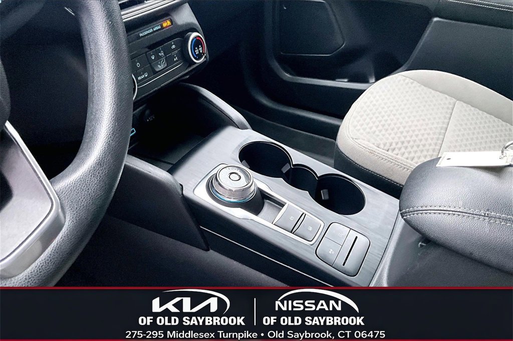 Used 2022 Ford Escape SE image 17