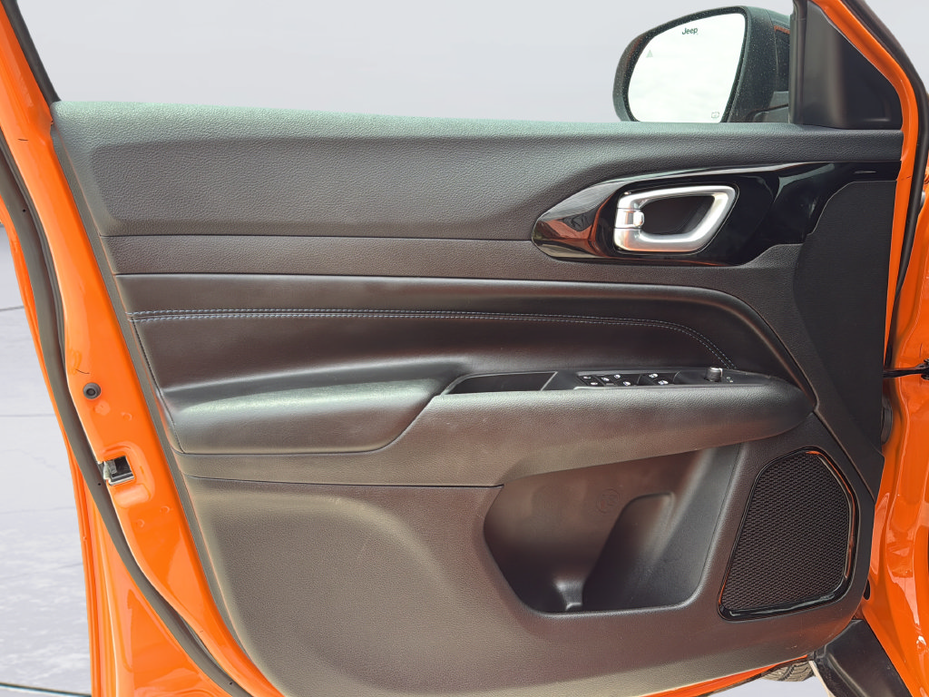 New 2026 Jeep Compass Latitude AWD/4WD image 19