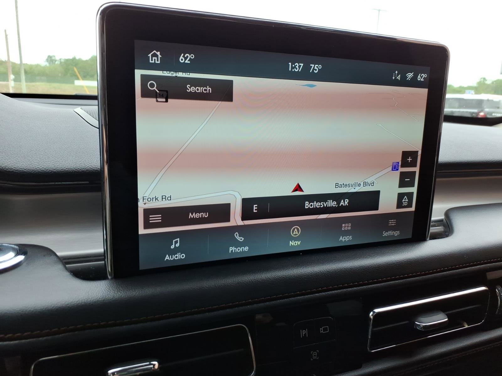 Used 2023 Lincoln Aviator AWD w/ Premium Package image 17