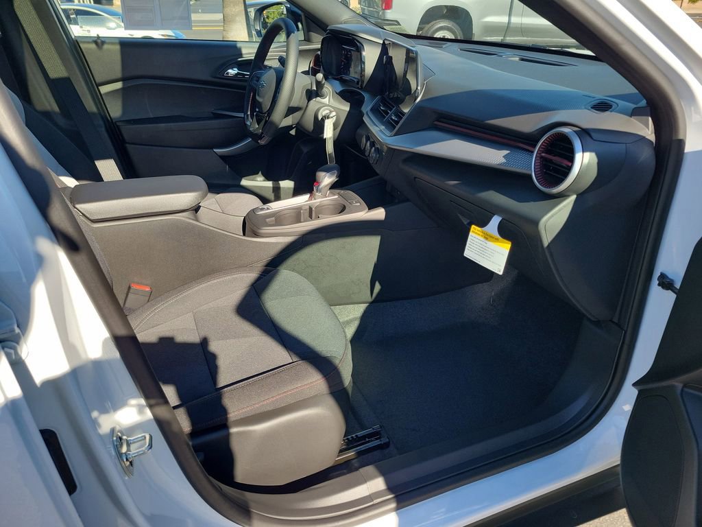 New 2026 Chevrolet Trax RS w/ Sunroof Package image 13