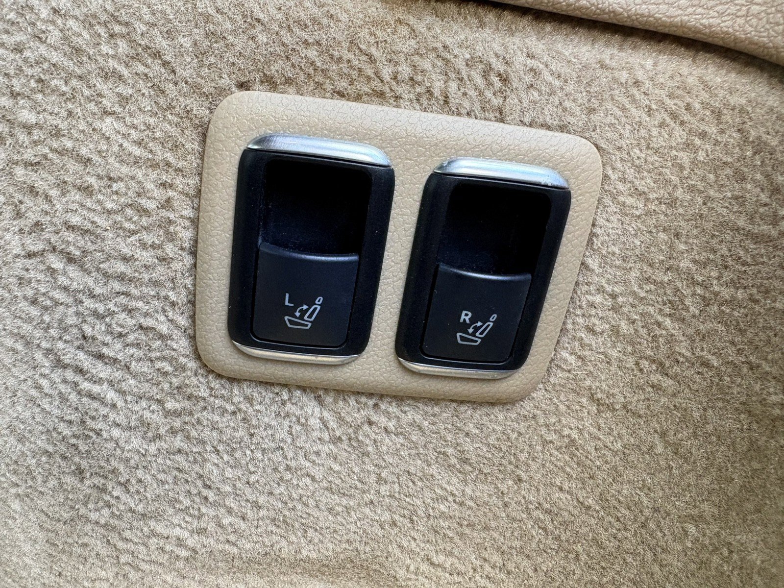 Used 2014 Mercedes-Benz GL 450 4MATIC image 27