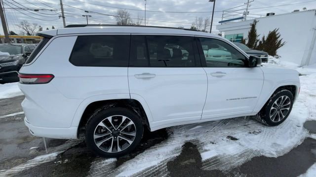 Used 2021 Jeep Grand Cherokee L Overland w/ Luxury Tech Group IV image 2