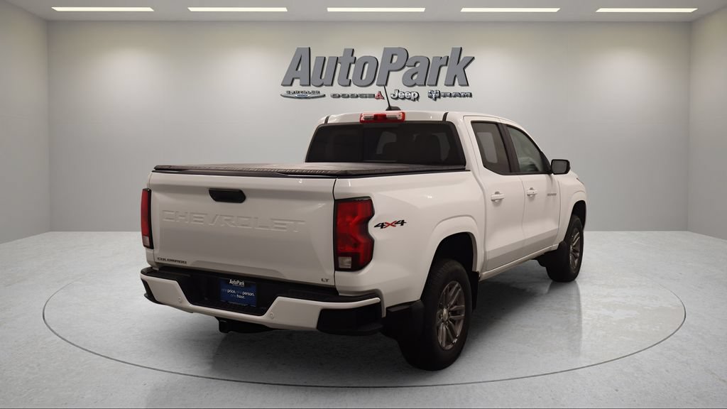 Used 2023 Chevrolet Colorado LT w/ LT Convenience Package II AWD/4WD image 9