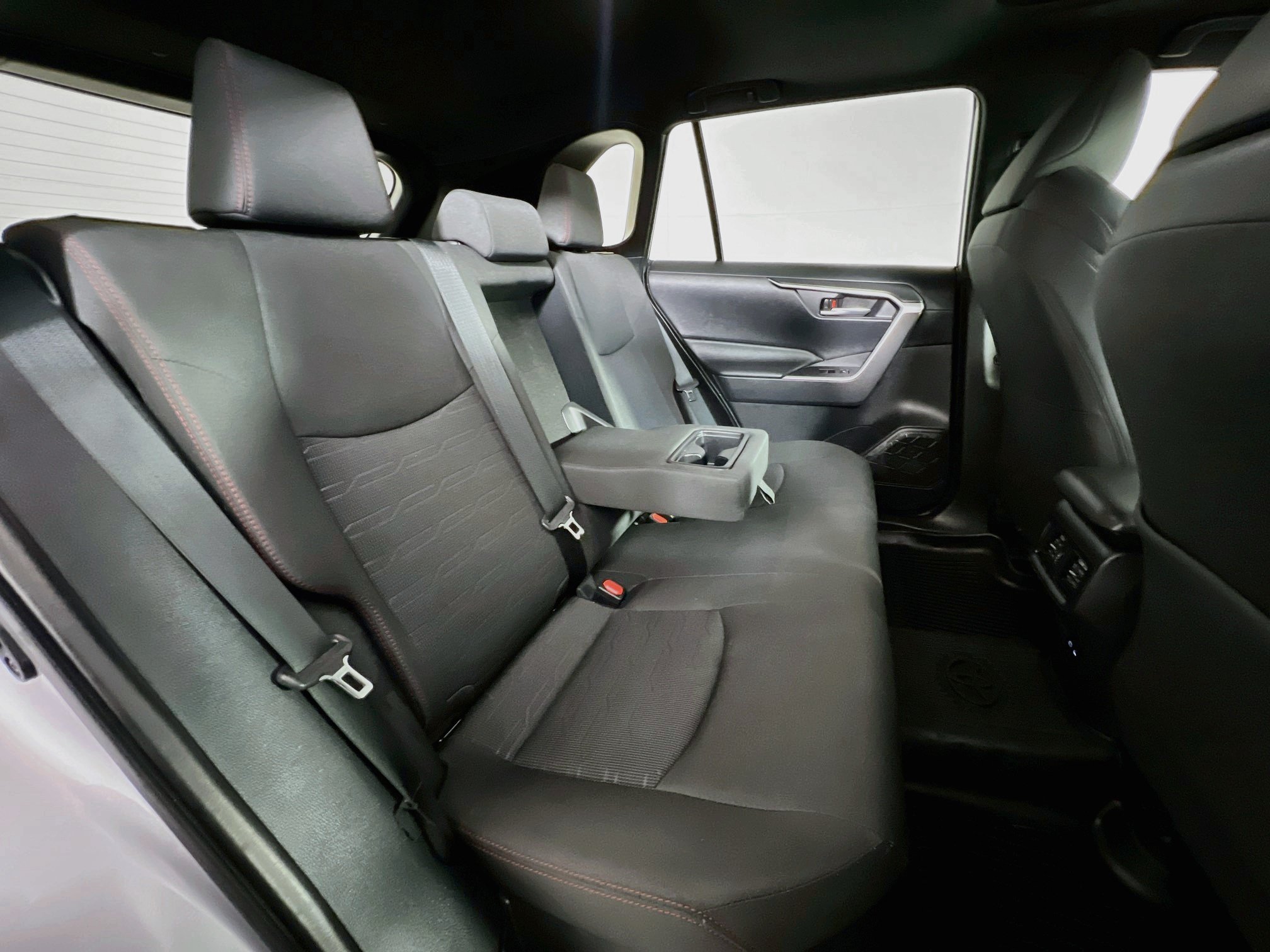 Used 2024 Toyota RAV4 SE w/ Weather & Moonroof Package AWD/4WD image 23