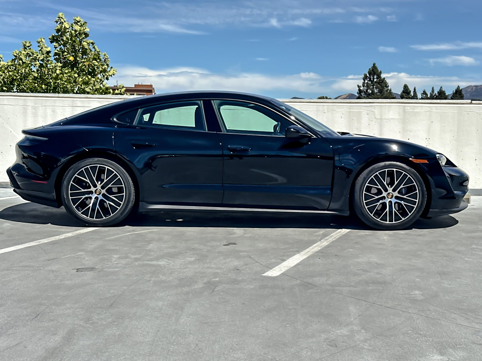 Used 2024 Porsche Taycan RWD image 10