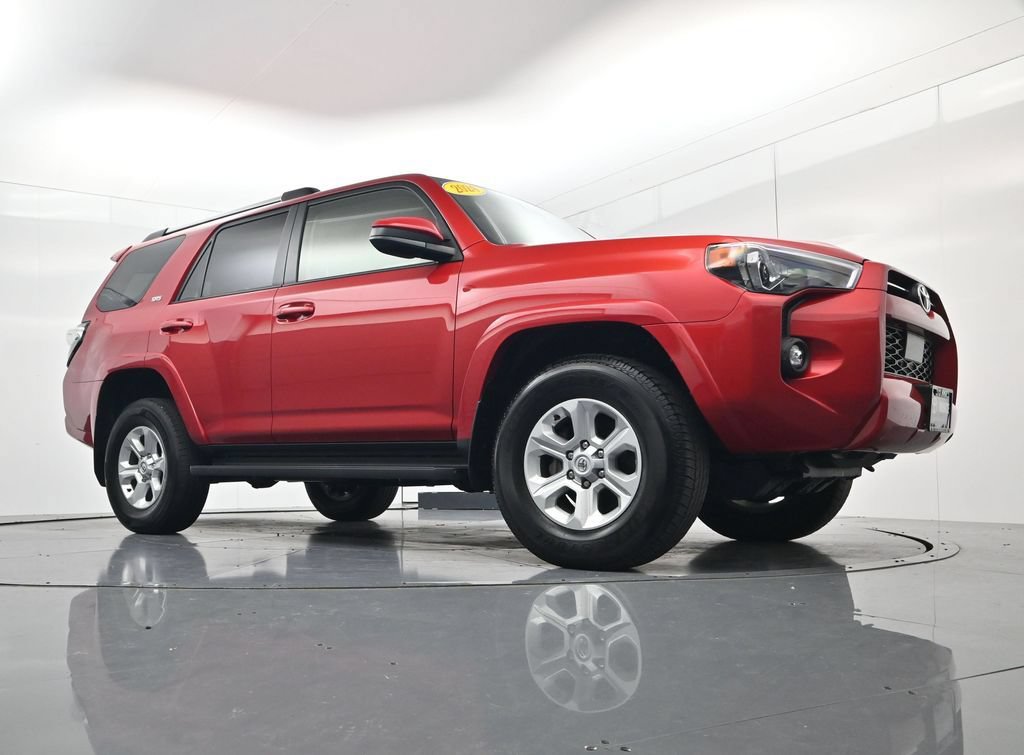 Used 2024 Toyota 4Runner SR5 AWD/4WD image 47