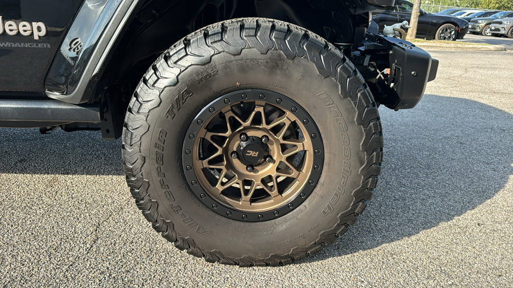 Used 2024 Jeep Wrangler Unlimited Rubicon 392 AWD/4WD image 9