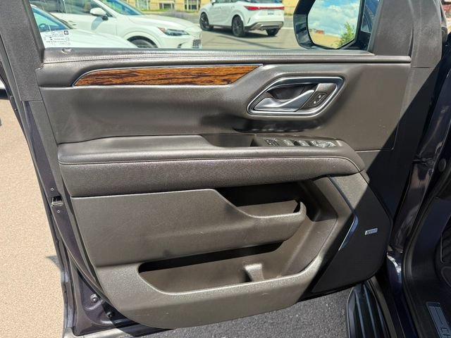 Used 2022 Chevrolet Suburban Premier RWD image 13