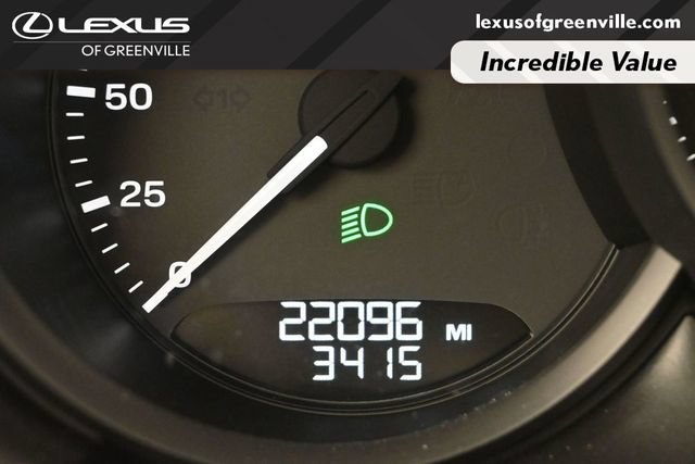 Used 2023 Porsche Macan Turbo AWD/4WD image 13