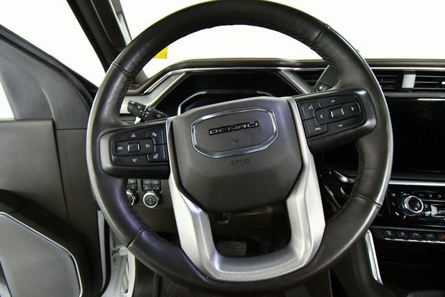 Used 2024 GMC Sierra 3500 Denali w/ Denali Reserve Package AWD/4WD image 2