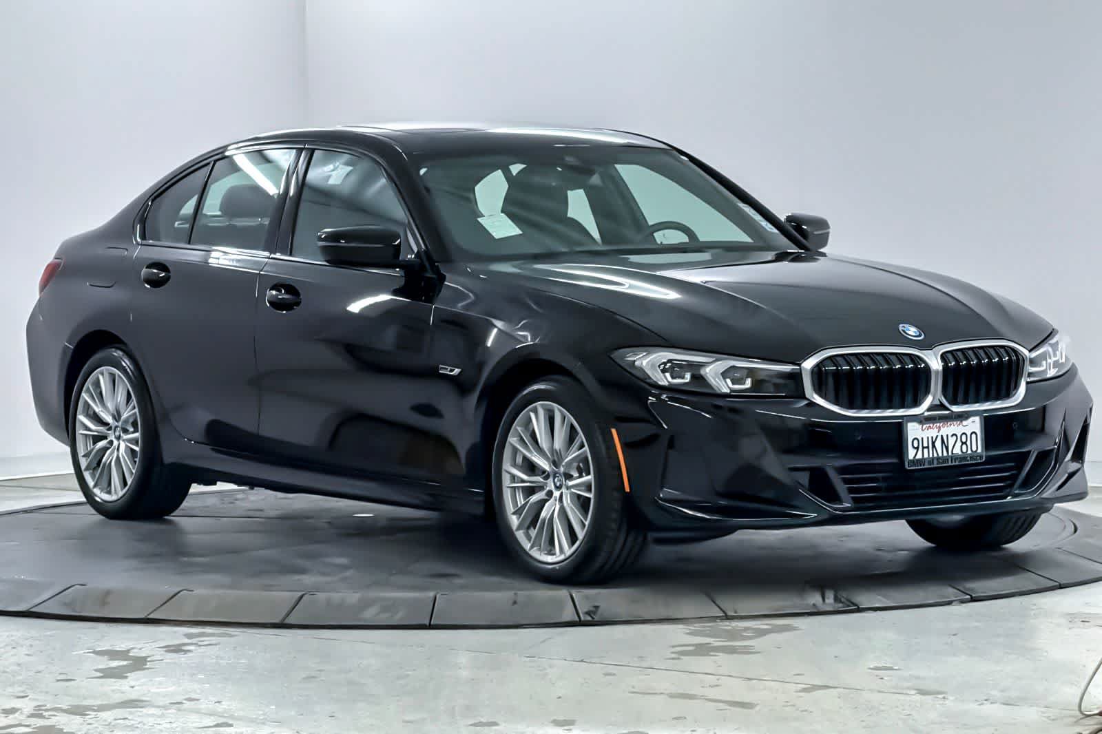 Used 2023 BMW 330e w/ Premium Package RWD image 9