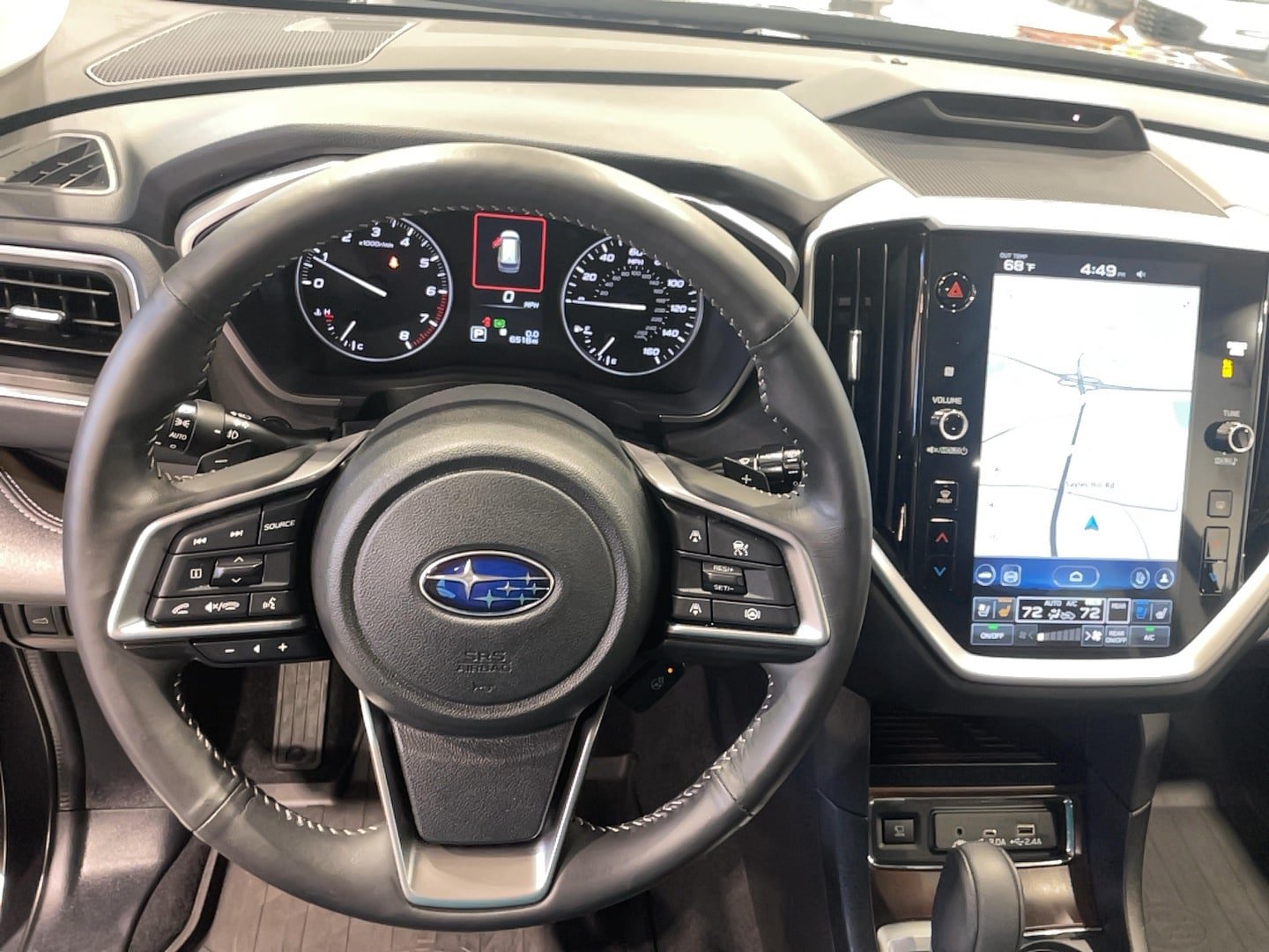 Used 2025 Subaru Ascent Touring AWD/4WD image 4