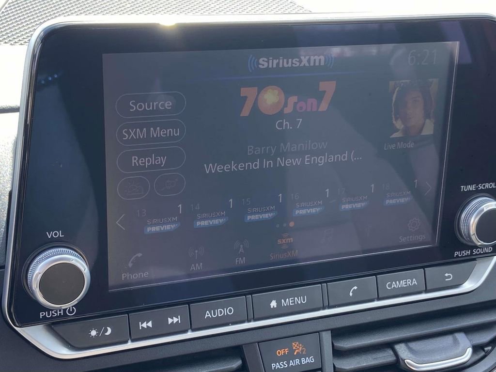 Used 2024 Nissan Altima 2.5 SV FWD image 22