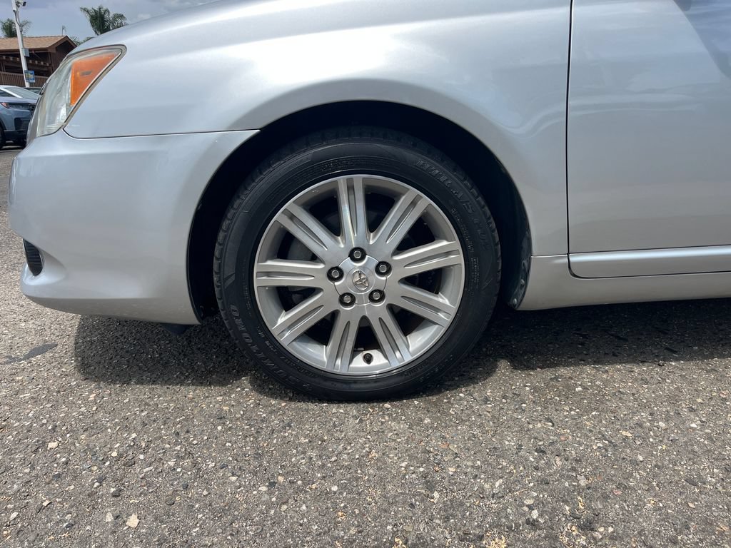Used 2009 Toyota Avalon Limited FWD image 27