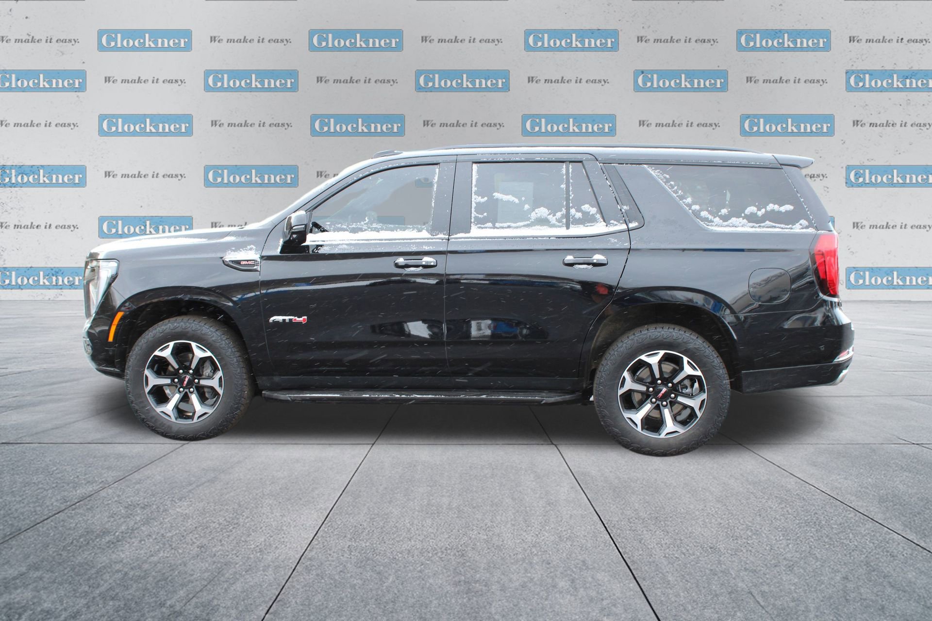 Used 2025 GMC Yukon AT4 w/ LPO, Floor Liner Package image 10