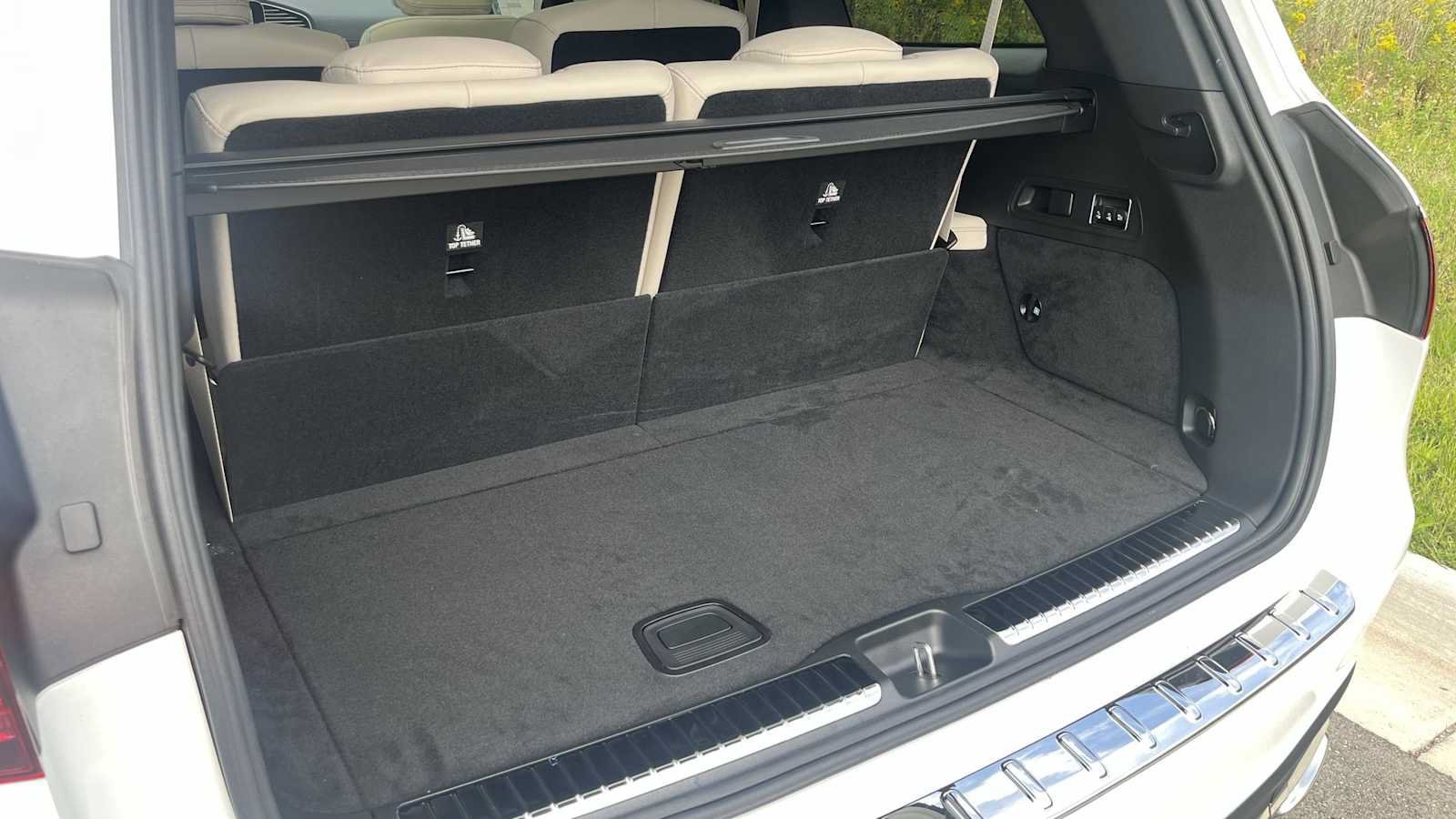 New 2026 Mercedes-Benz GLS 580 4MATIC image 50