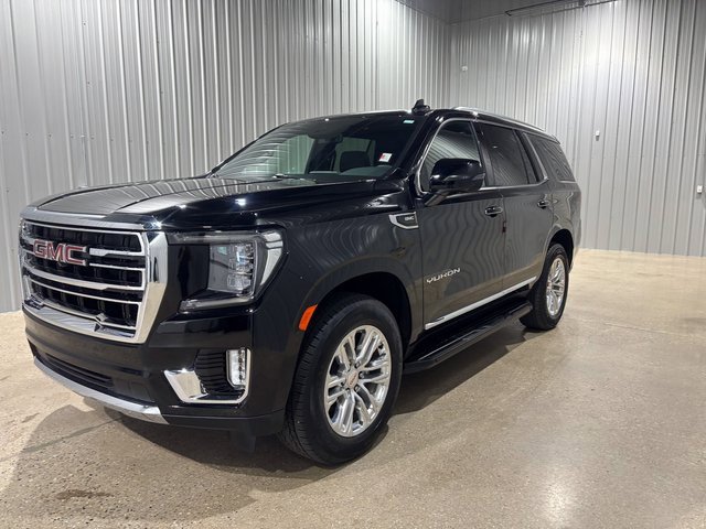 Used 2024 GMC Yukon SLT w/ SLT Luxury Package