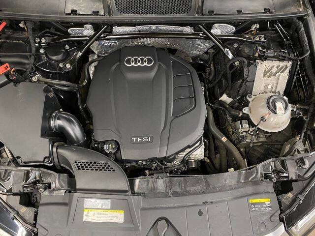 Used 2018 Audi Q5 2.0T Premium Plus w/ Premium Plus Package AWD/4WD image 9