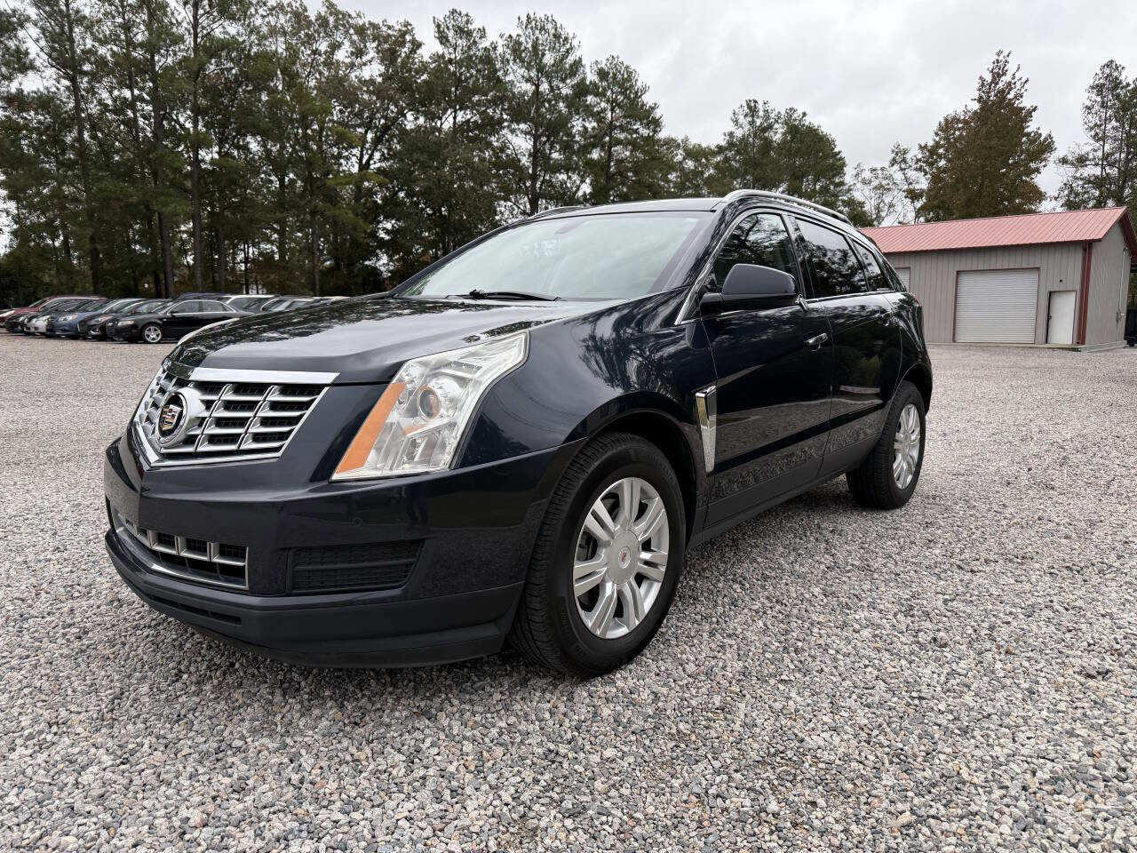 Used 2016 Cadillac SRX Luxury image 2