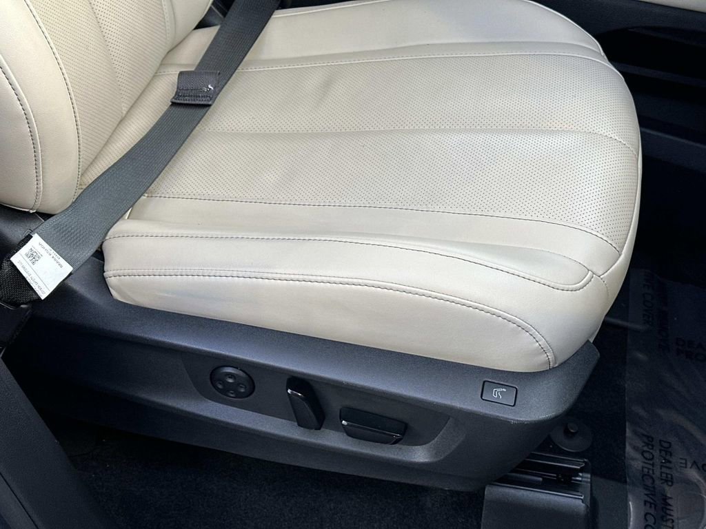 Used 2022 INFINITI QX60 Sensory w/ Vision Package image 39