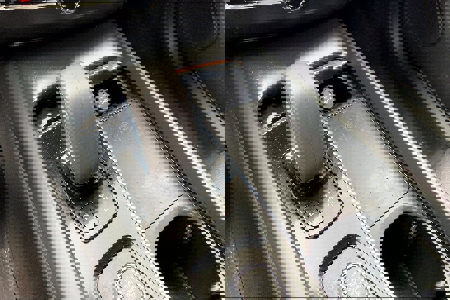 Used 2022 Volvo XC60 B5 Momentum w/ Climate Package image 35