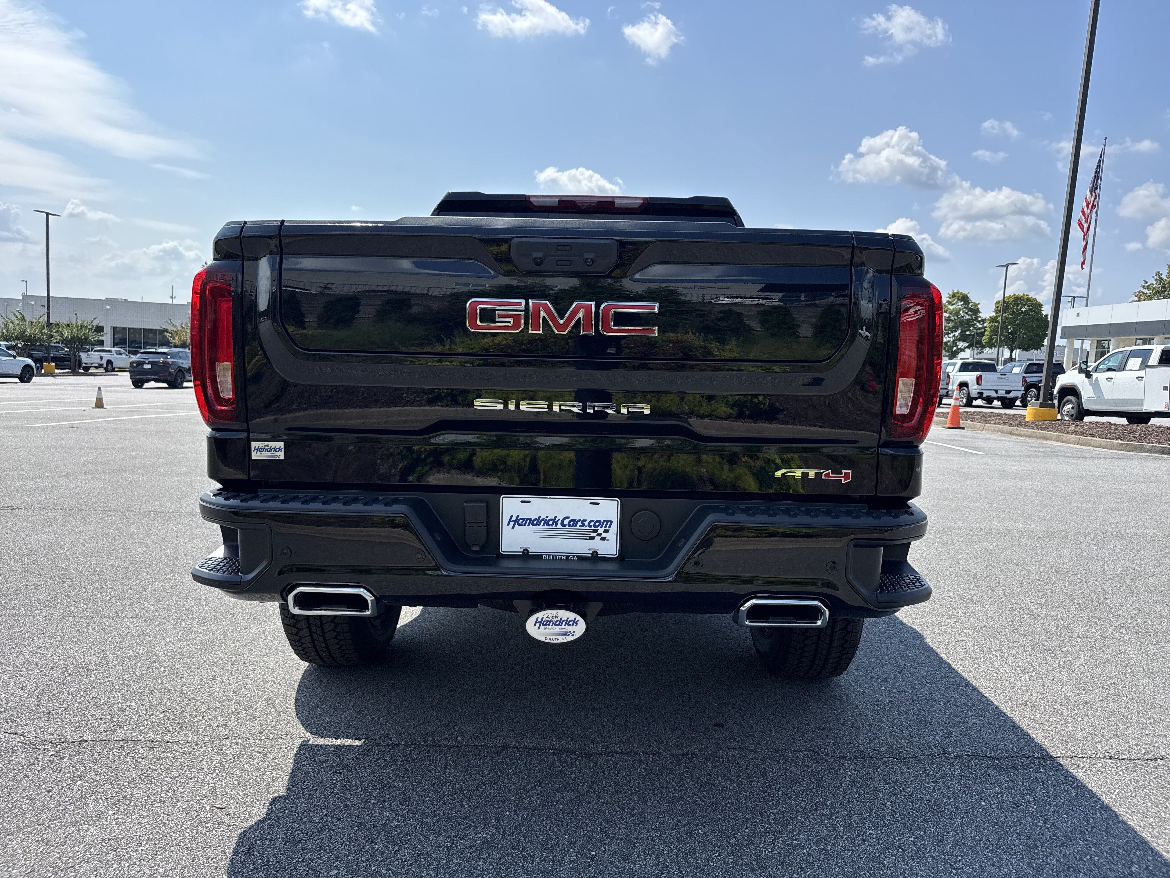 New 2026 GMC Sierra 1500 AT4 w/ AT4 Premium Package AWD/4WD image 9