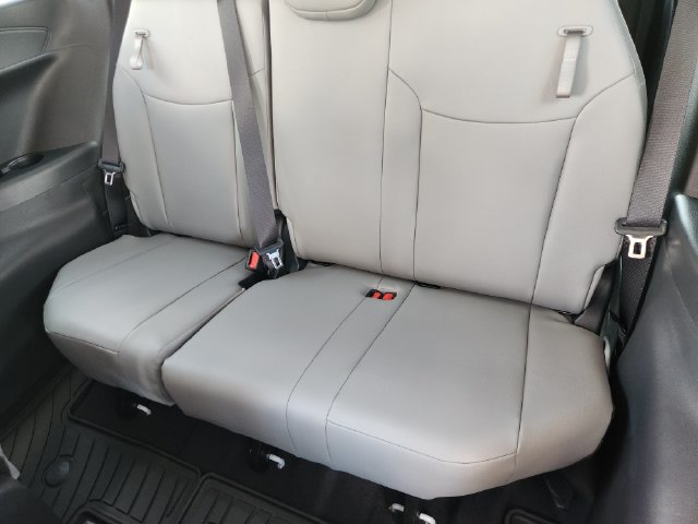 New 2026 Toyota Sienna XLE FWD image 22