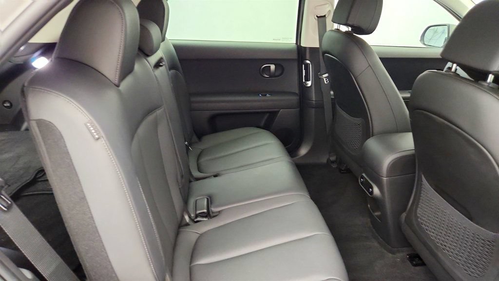 Used 2025 Hyundai Ioniq 5 SEL RWD image 21